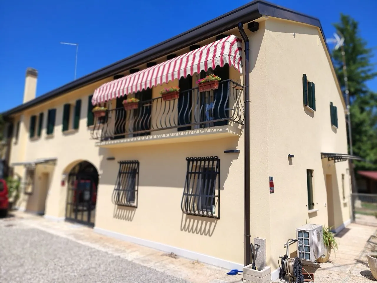 La casa colonica veneta che ospita Casa Momi, a Zelarino